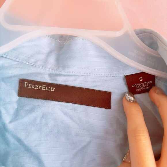 Perry Ellis Men’s Blue Button Down Collared Shirt Small - Picture 4 of 4